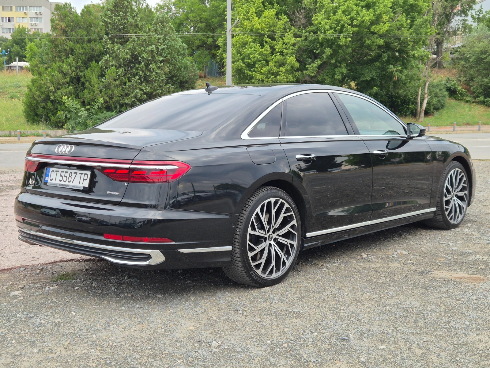 Audi A8 60TFSIe Plug-in Hybrid, снимка 5 - Автомобили и джипове - 55141235