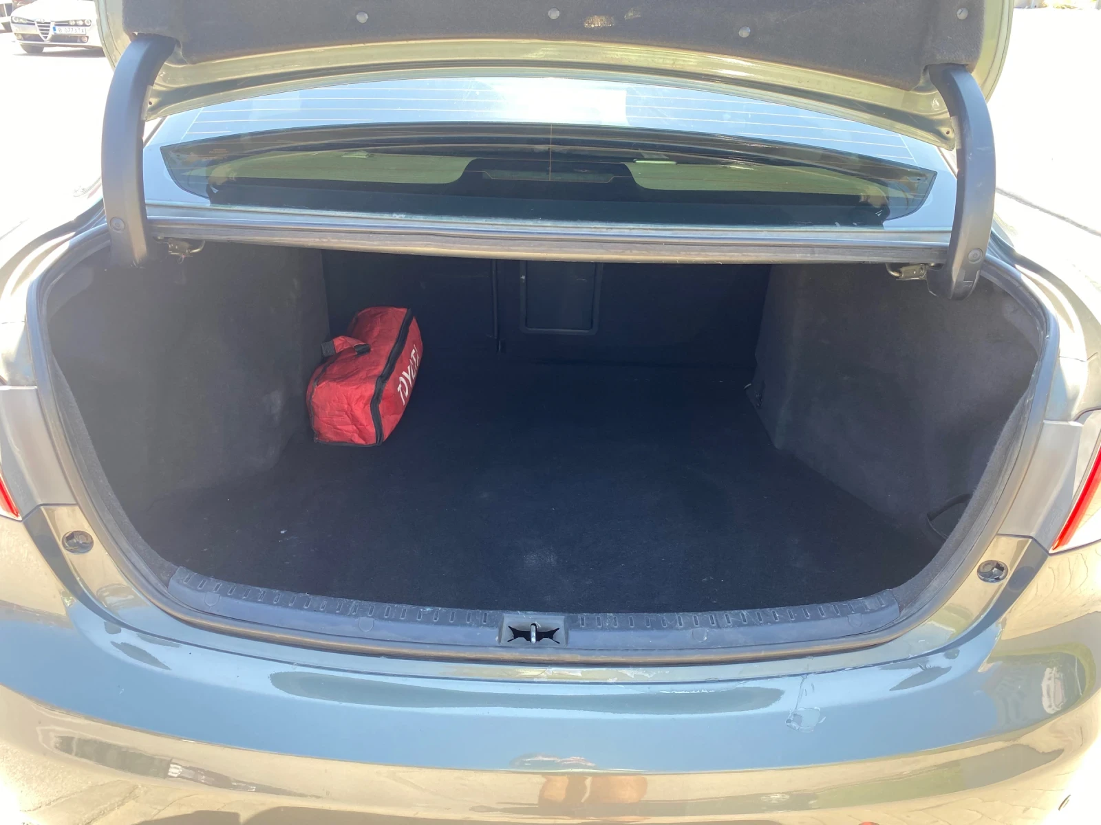 Toyota Avensis 2.0 D4D 126 2012 , снимка 7 - Автомобили и джипове - 55570571