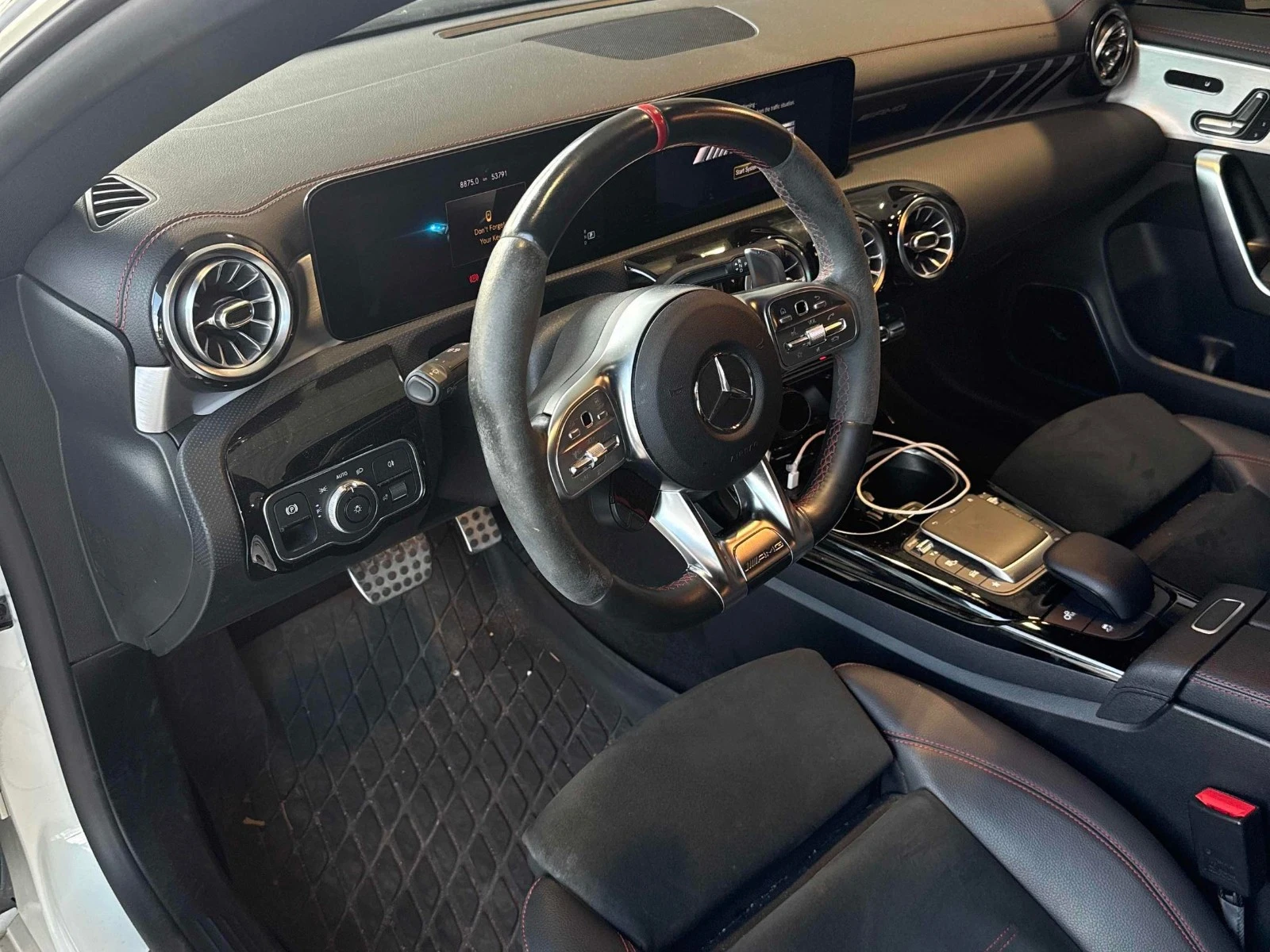 Mercedes-Benz CLA 45 AMG ЦЕНА ДО БЪЛГАРИЯ АВТОКРЕДИТ, снимка 5 - Автомобили и джипове - 55663211