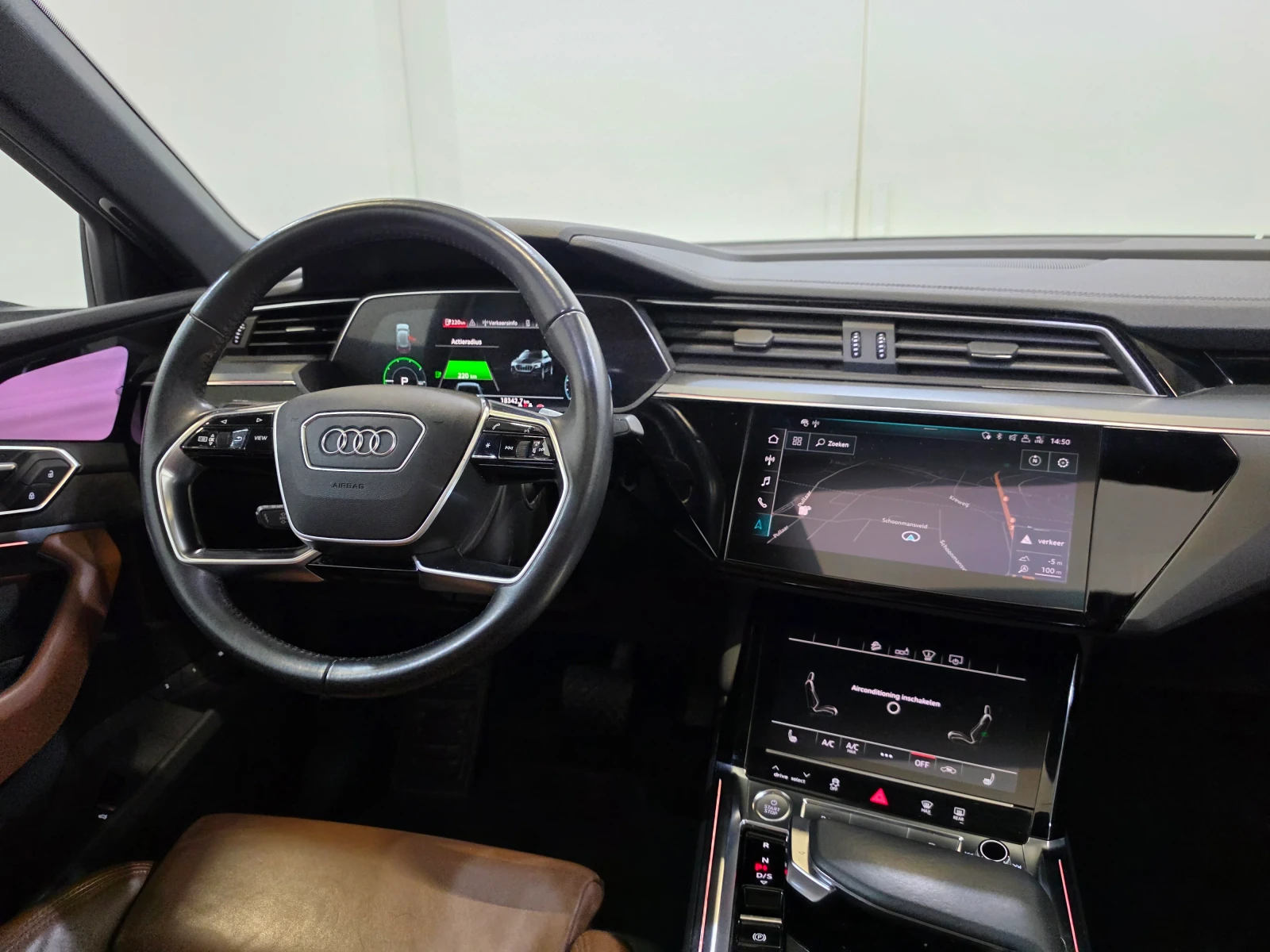 Audi E-Tron LED-Matrix quattro , снимка 12 - Автомобили и джипове - 56085209