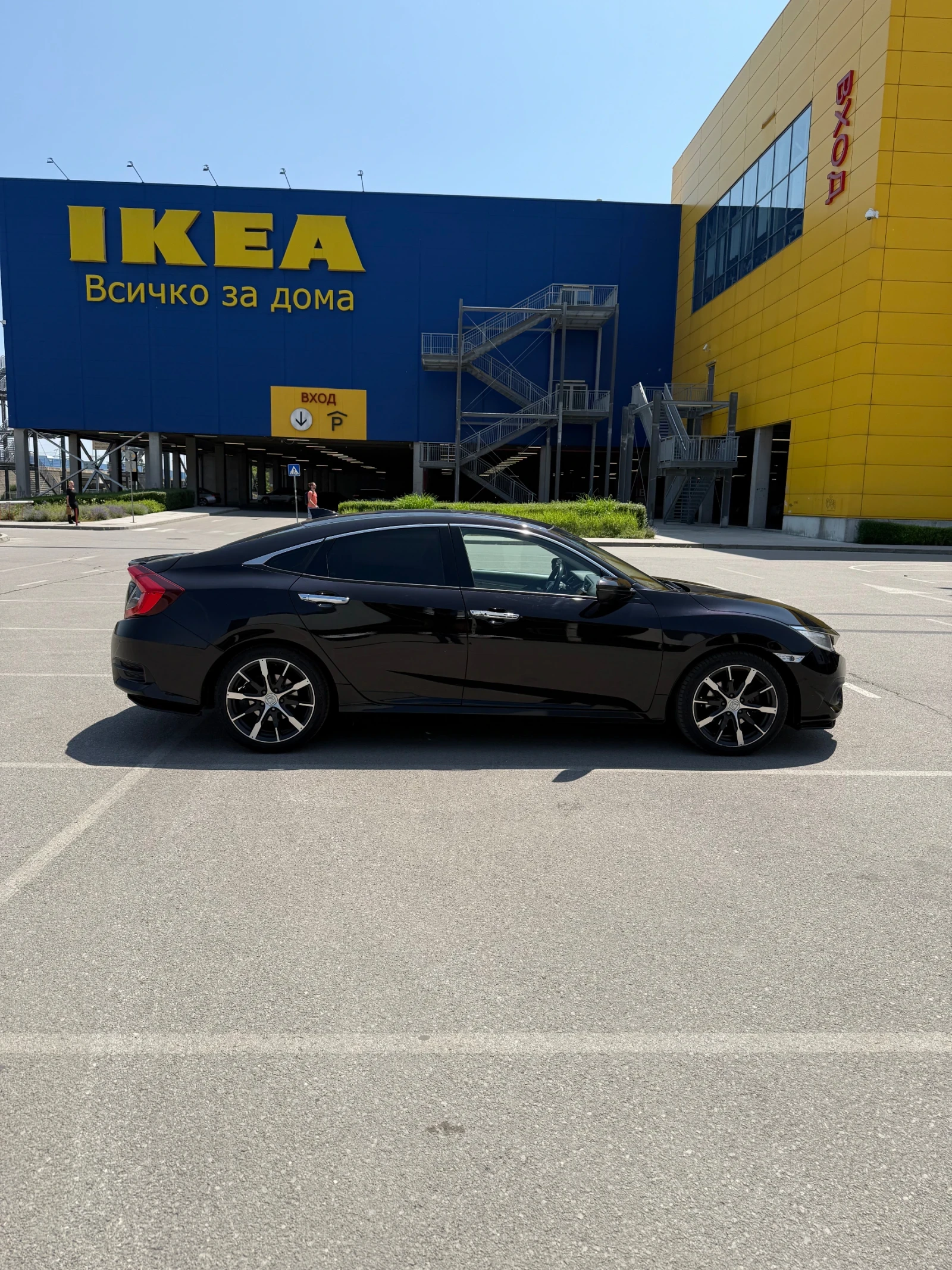 Honda Civic 10 Gen 1.5 Turbo VTEC CVT, снимка 10 - Автомобили и джипове - 56241199