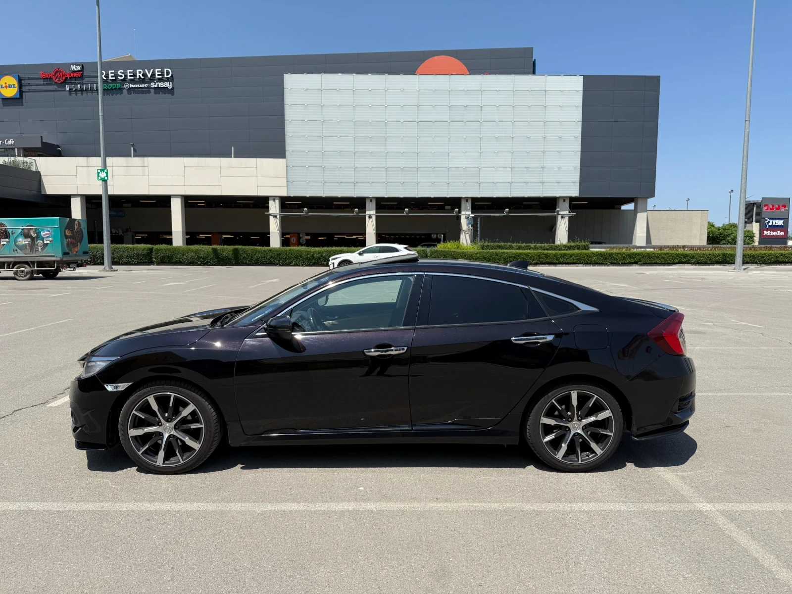 Honda Civic 10 Gen 1.5 Turbo VTEC CVT, снимка 3 - Автомобили и джипове - 56241199