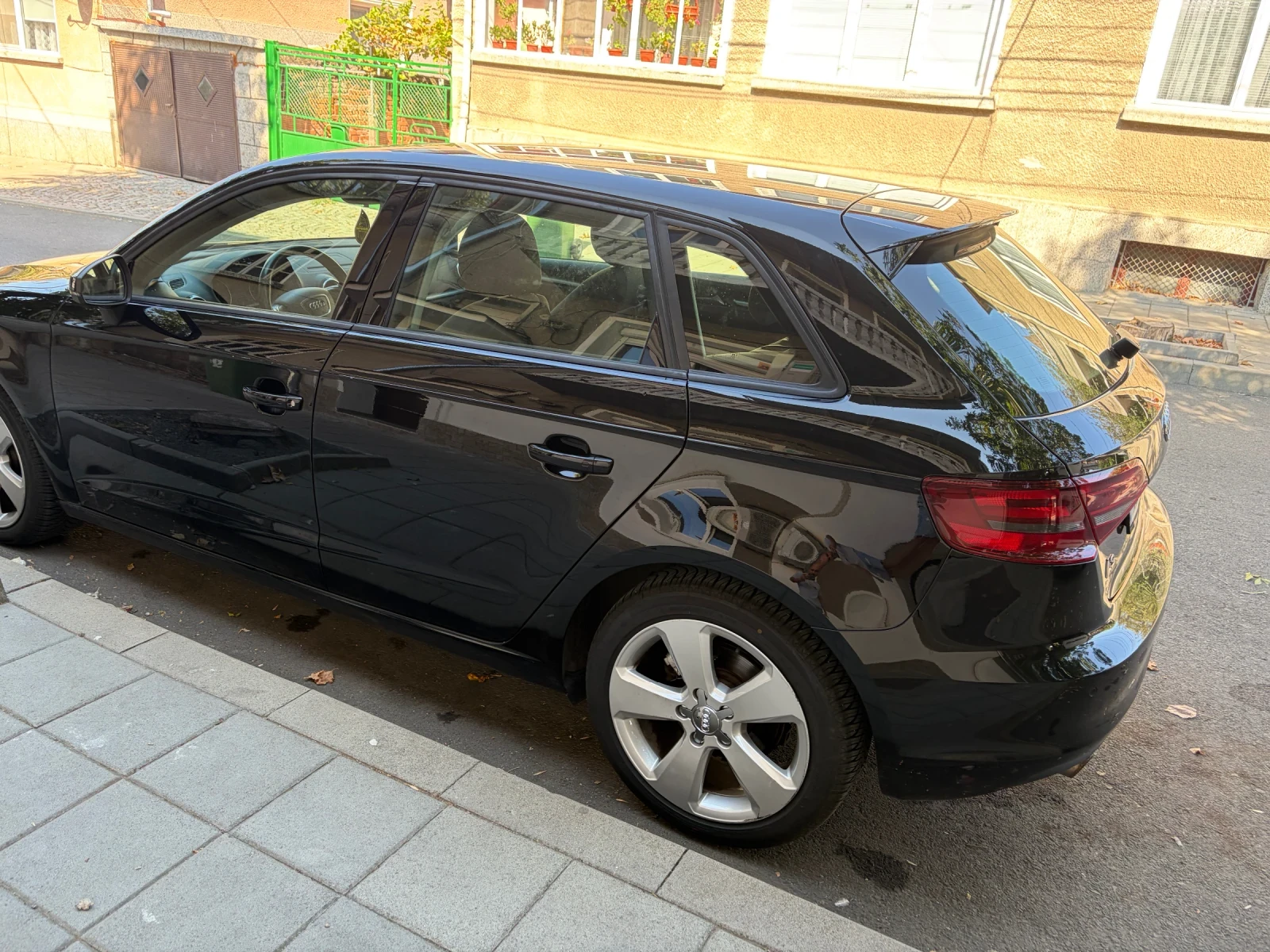 Audi A3 Sportsback, снимка 7 - Автомобили и джипове - 56388745