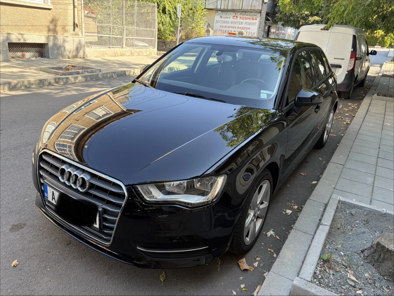 Audi A3 Sportsback, снимка 2 - Автомобили и джипове - 56388745