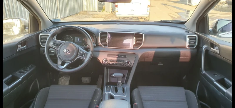 Kia Sportage, снимка 4 - Автомобили и джипове - 47713209