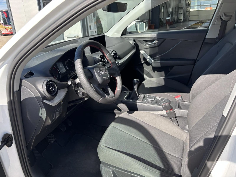 Audi Q2, снимка 10 - Автомобили и джипове - 52474283