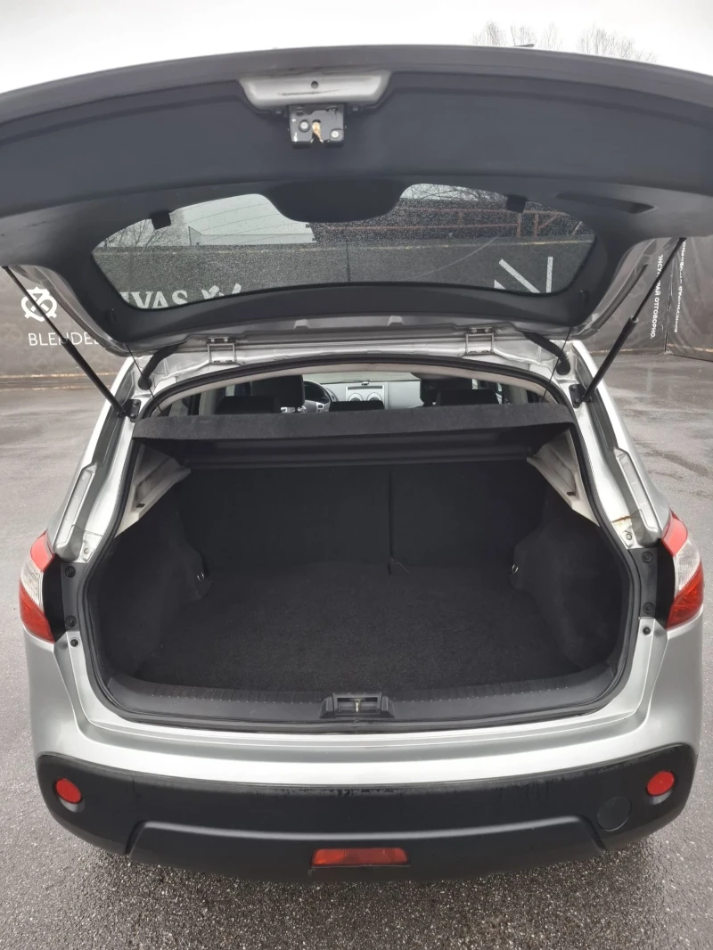 Nissan Qashqai 2.0DCI 150к.с АВТОМАТИК 4X4 , снимка 11 - Автомобили и джипове - 52666275