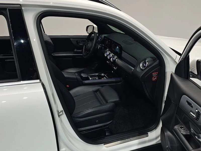 Mercedes-Benz GLB GLB200 d| 150к.с.| ВКЛ.ТЕХНОТЕСТ, снимка 11 - Автомобили и джипове - 55701400
