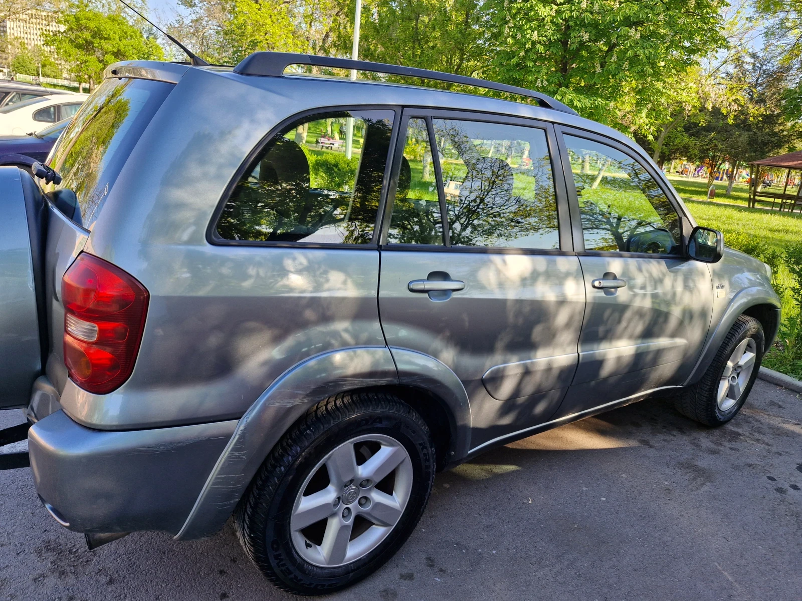 Toyota Rav4  - изображение 7