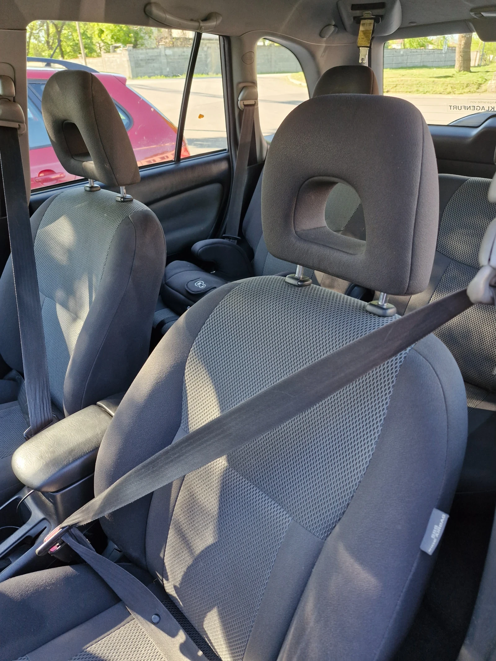 Toyota Rav4  - изображение 10