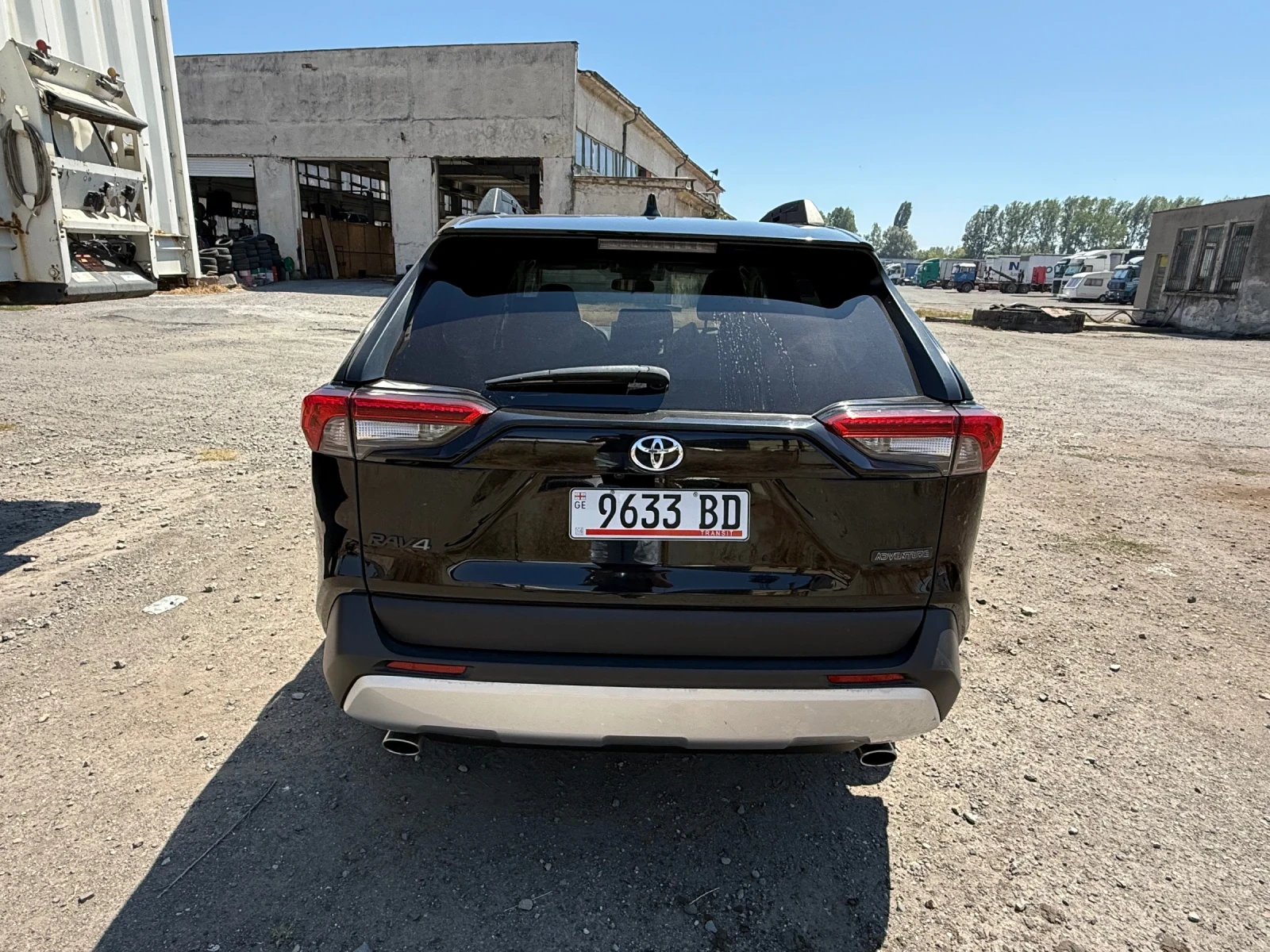 Toyota Rav4 Adventure - изображение 7