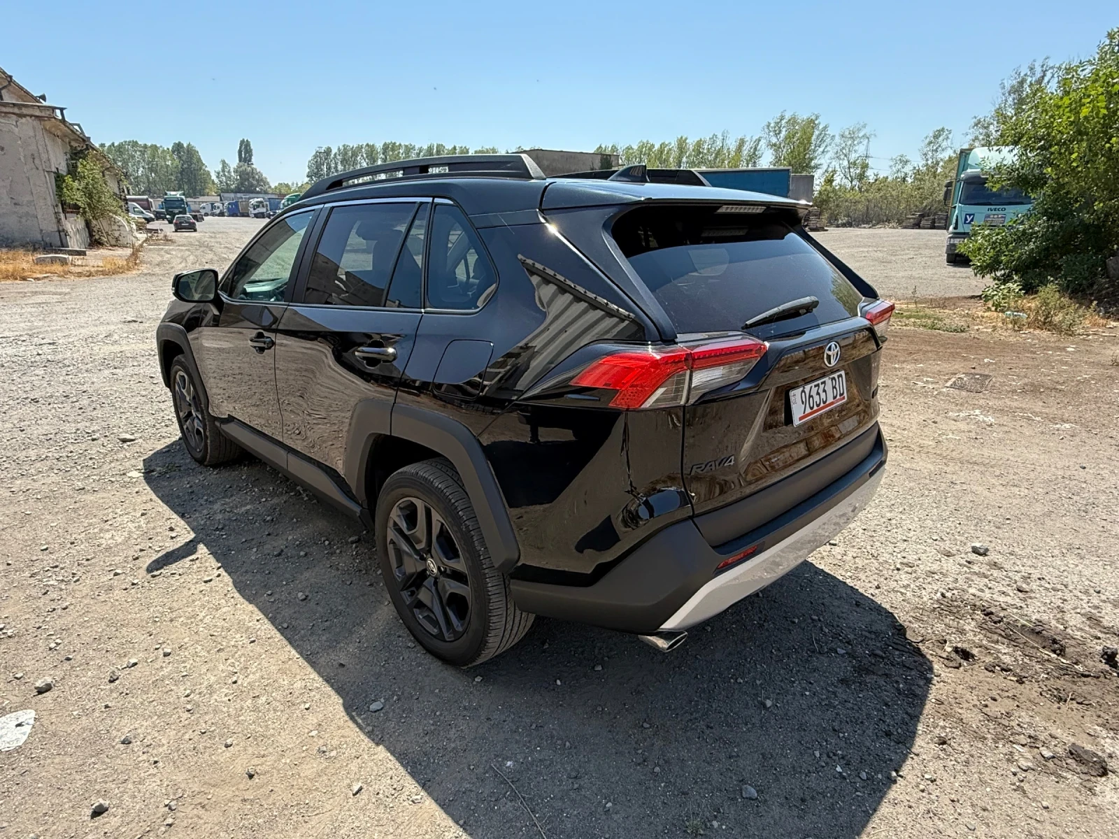 Toyota Rav4 Adventure - изображение 3