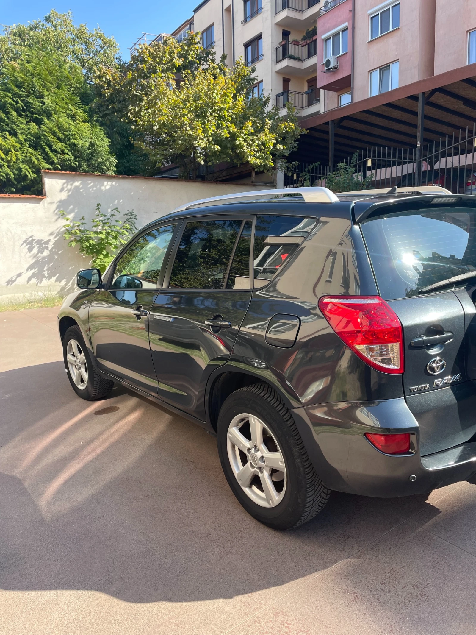 Toyota Rav4 | Mobile.bg � ����������� 10