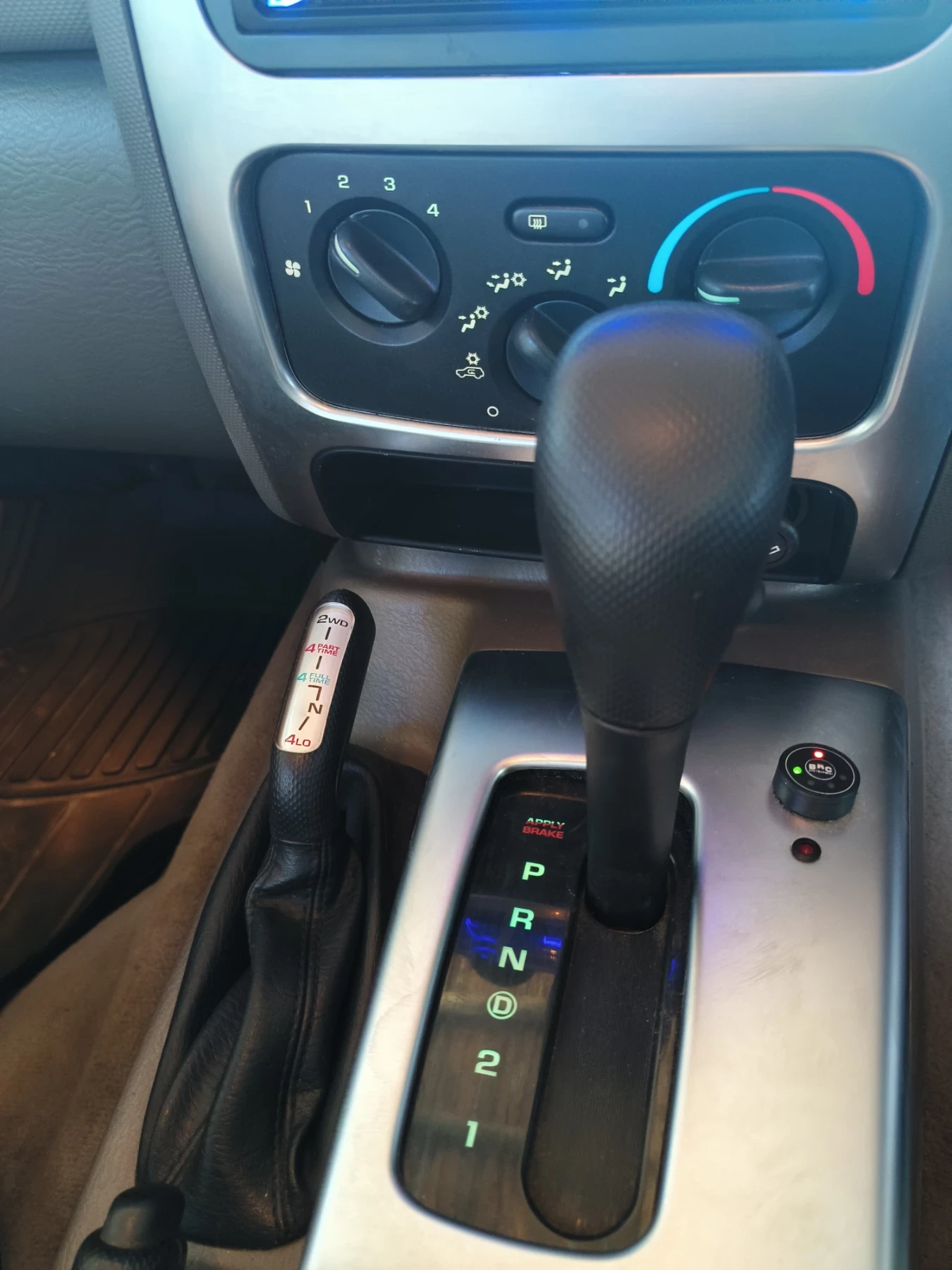 Jeep Cherokee, снимка 8 - Автомобили и джипове - 53878349