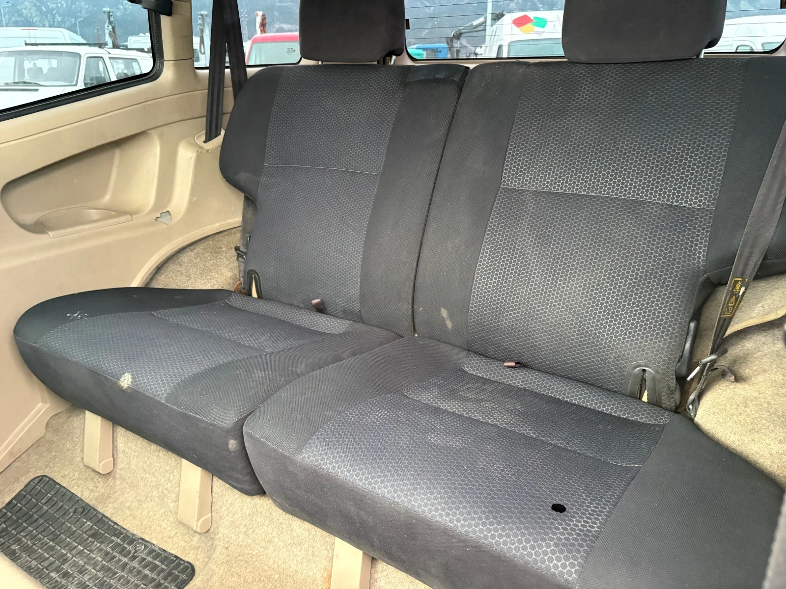 Nissan Terrano 2.7 d, снимка 6 - Автомобили и джипове - 53958958