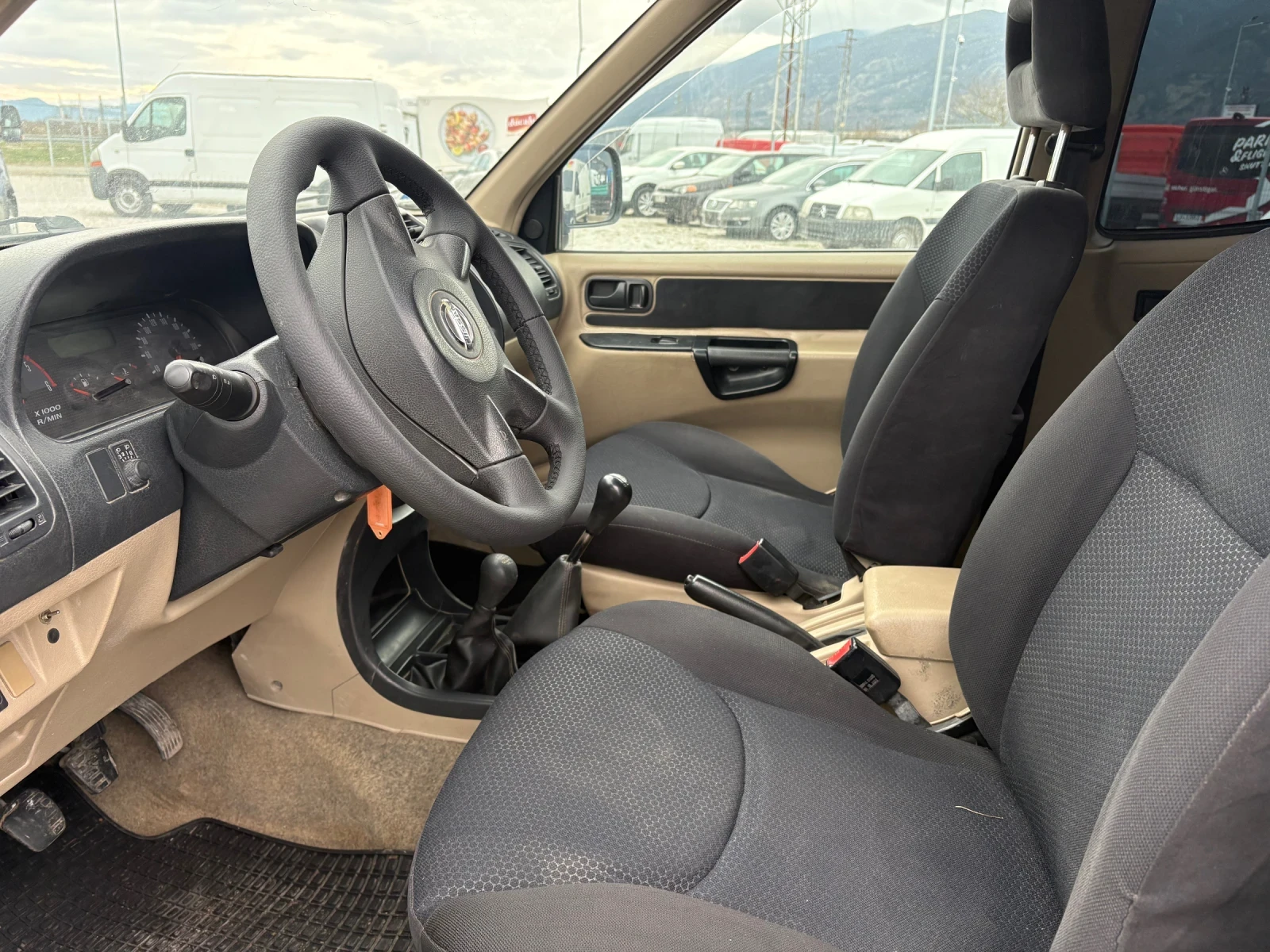 Nissan Terrano 2.7 d, снимка 5 - Автомобили и джипове - 53958958