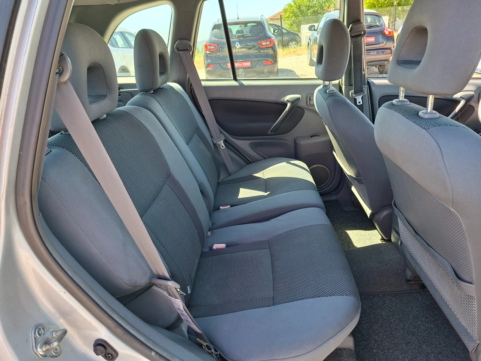 Toyota Rav4 2.0D4D* 36м. х 110EUR.* , снимка 13 - Автомобили и джипове - 54043718