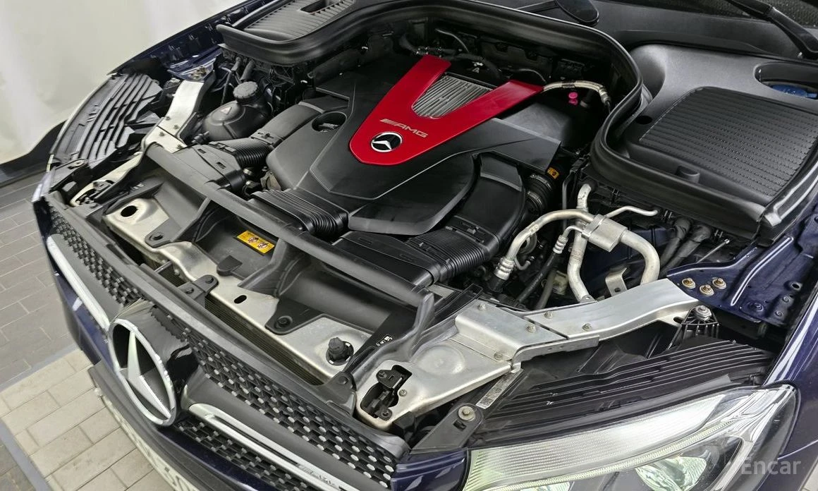 Mercedes-Benz GLC 43 AMG 4MATIC* COUPE* CARBON* HEAD-UP* BURMESTER* 360 CAM, снимка 6 - Автомобили и джипове - 54230296