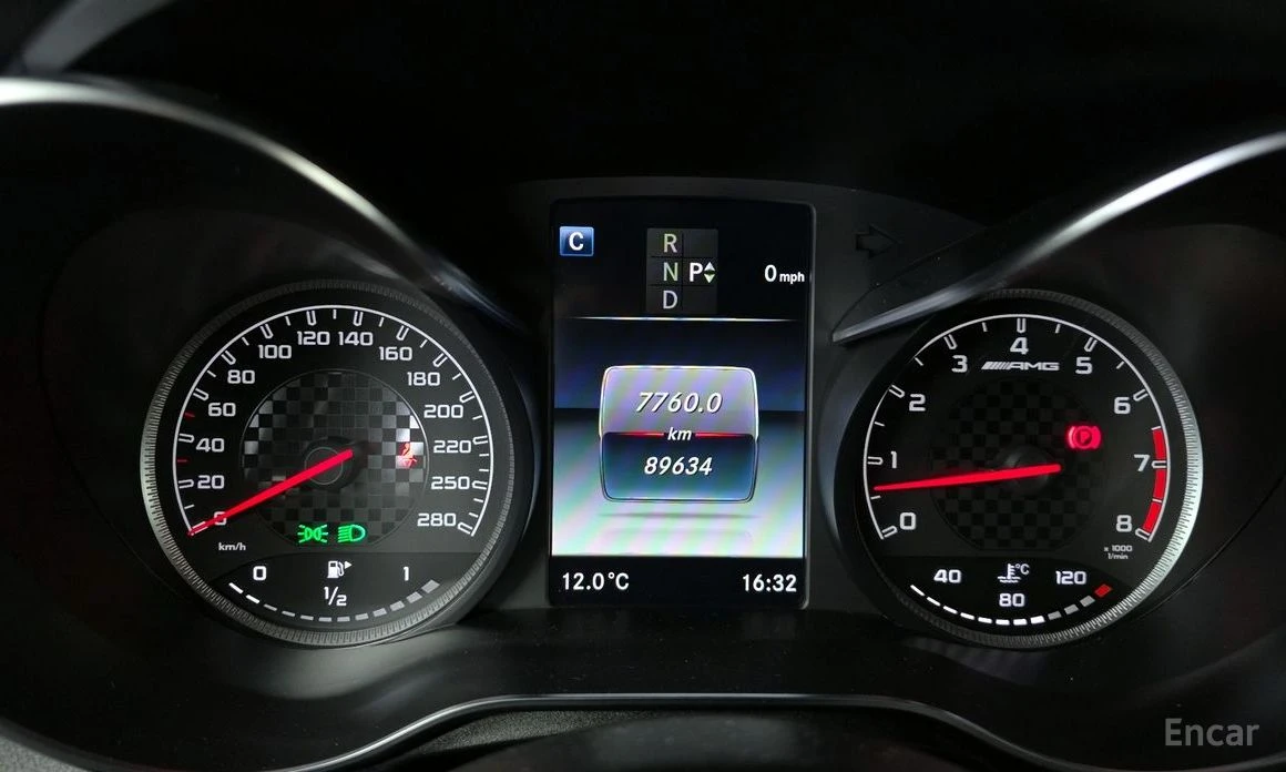 Mercedes-Benz GLC 43 AMG 4MATIC* COUPE* CARBON* HEAD-UP* BURMESTER* 360 CAM, снимка 12 - Автомобили и джипове - 54230296