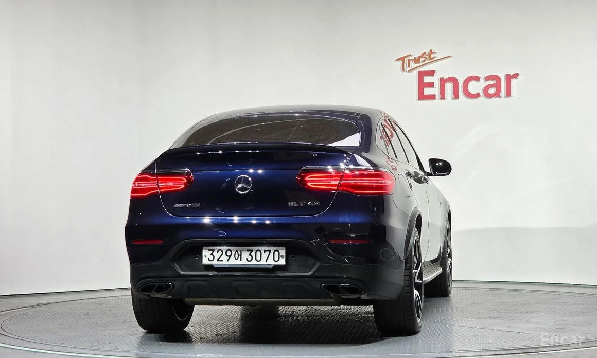 Mercedes-Benz GLC 43 AMG 4MATIC* COUPE* CARBON* HEAD-UP* BURMESTER* 360 CAM, снимка 3 - Автомобили и джипове - 54230296