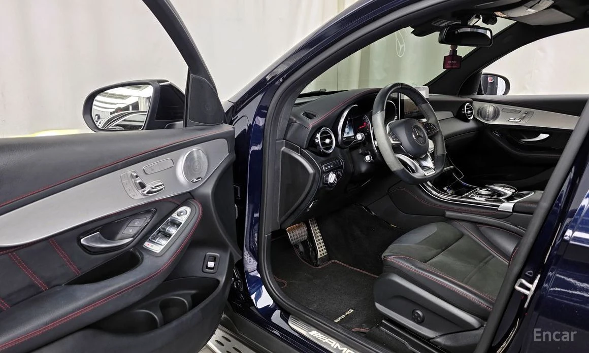 Mercedes-Benz GLC 43 AMG 4MATIC* COUPE* CARBON* HEAD-UP* BURMESTER* 360 CAM, снимка 8 - Автомобили и джипове - 54230296