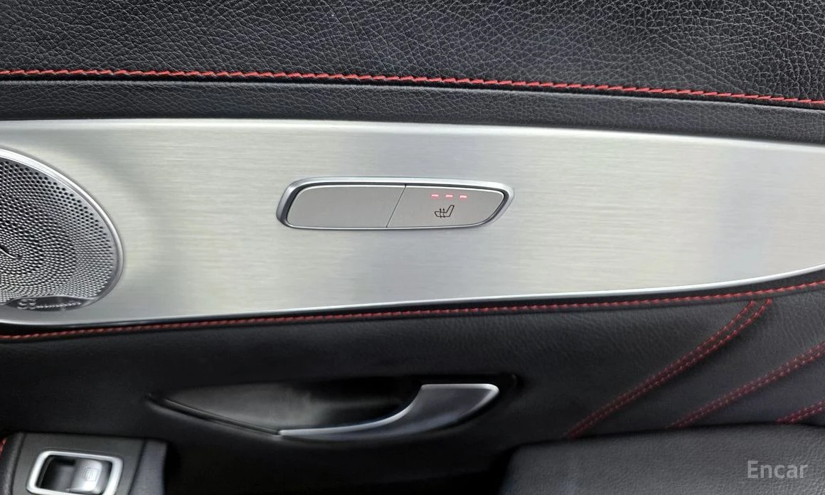 Mercedes-Benz GLC 43 AMG 4MATIC* COUPE* CARBON* HEAD-UP* BURMESTER* 360 CAM, снимка 16 - Автомобили и джипове - 54230296