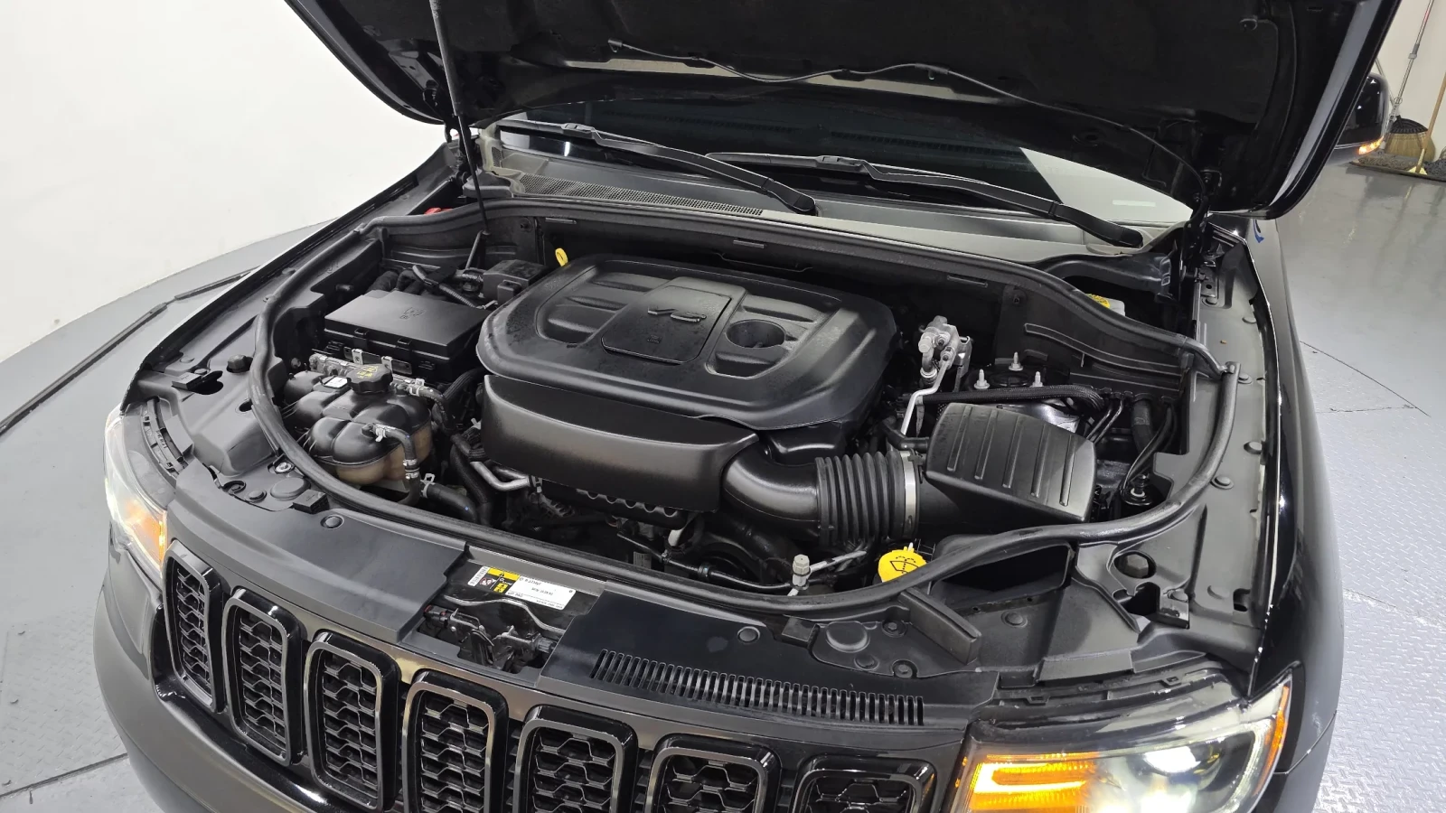 Jeep Grand cherokee 3.6 Limited, снимка 14 - Автомобили и джипове - 54456206