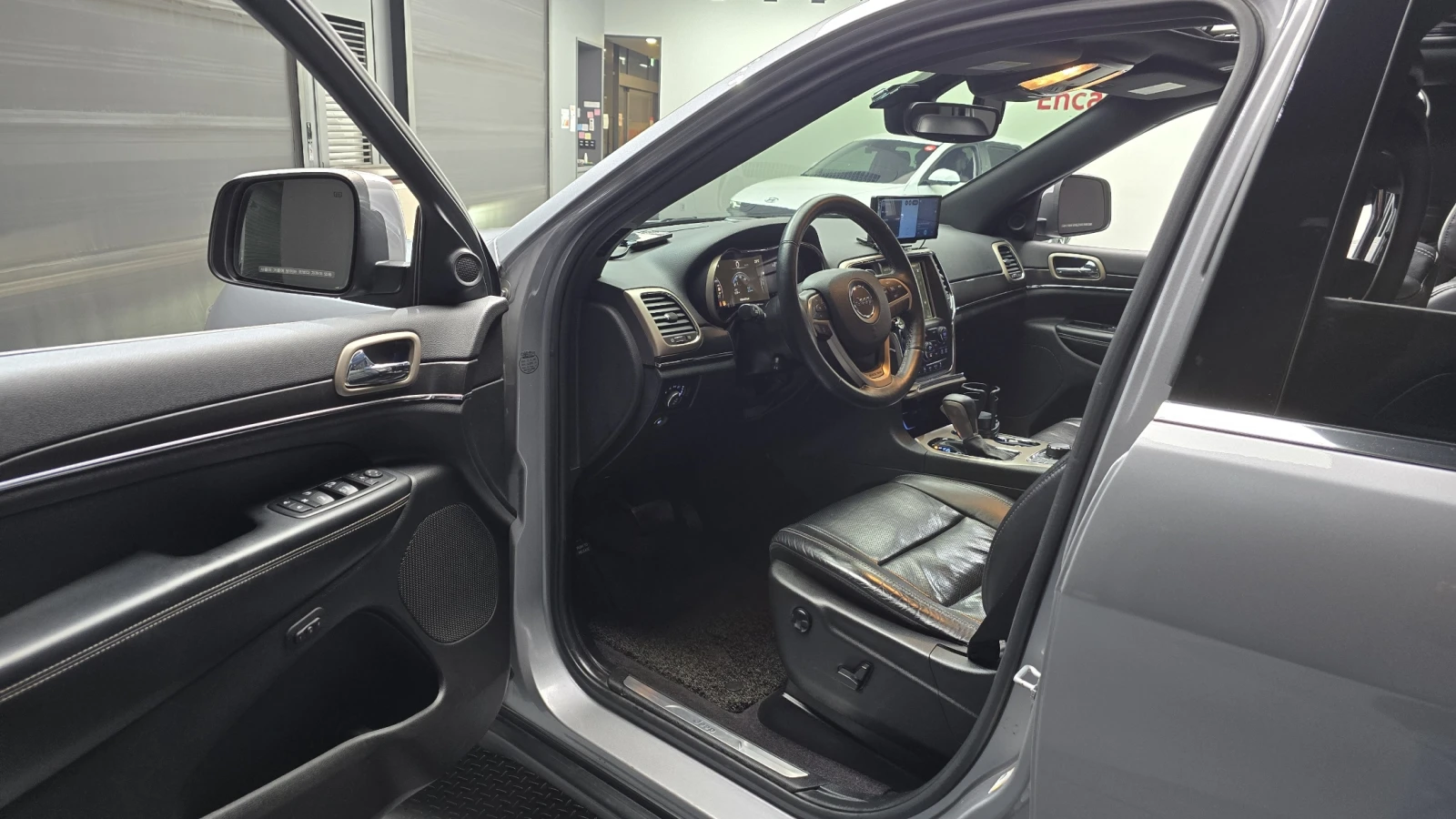 Jeep Grand cherokee 3.6 Limited, 4X4, снимка 6 - Автомобили и джипове - 54552431