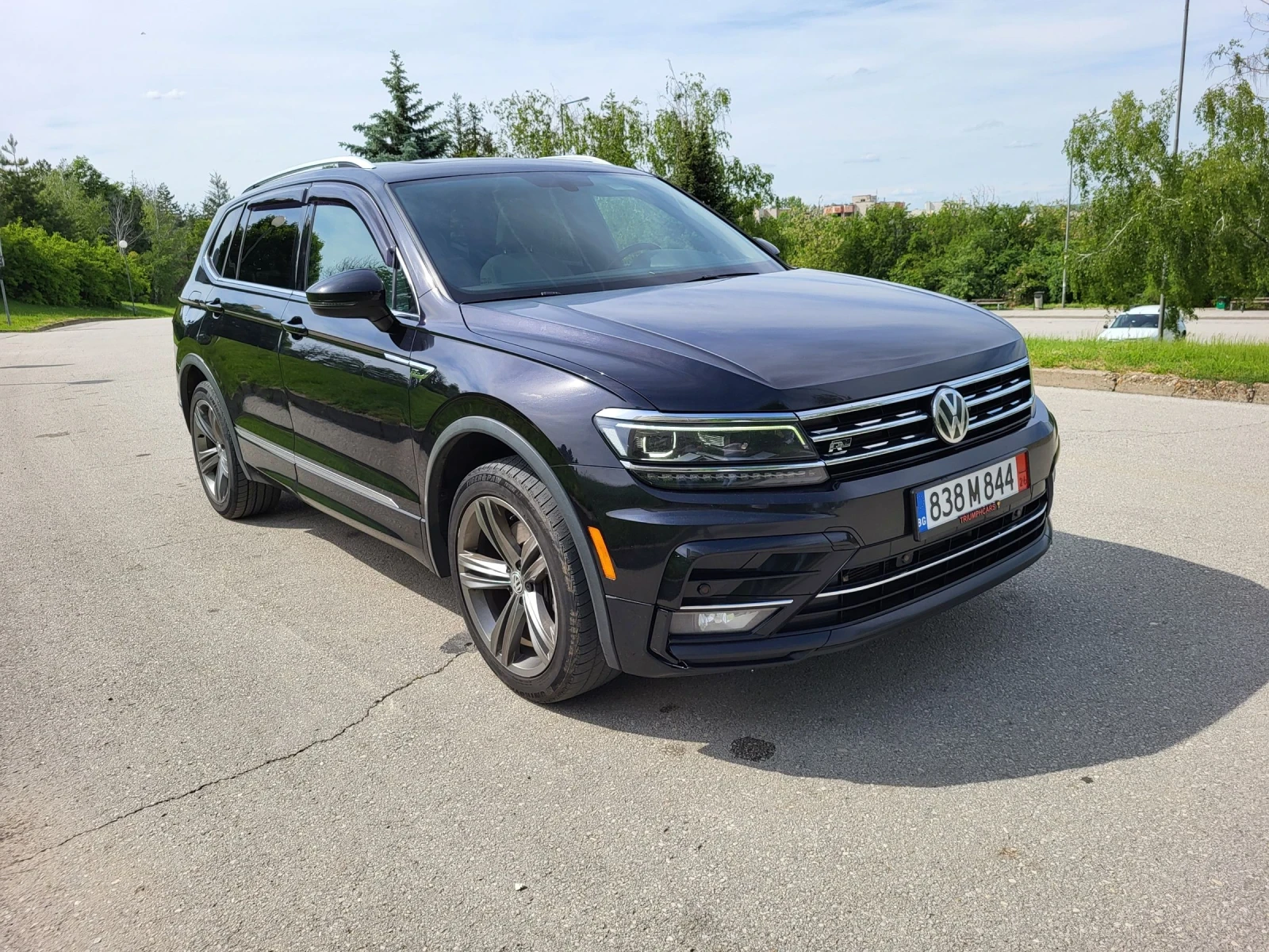 VW Tiguan Allspace R LINE * 8ск AISIN * TOP* HIGHLINE* Digital* Панор, снимка 6 - Автомобили и джипове - 54619248