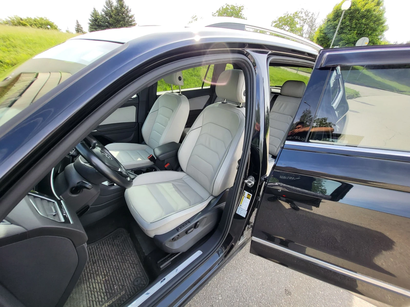 VW Tiguan Allspace R LINE * 8ск AISIN * TOP* HIGHLINE* Digital* Панор, снимка 15 - Автомобили и джипове - 54619248
