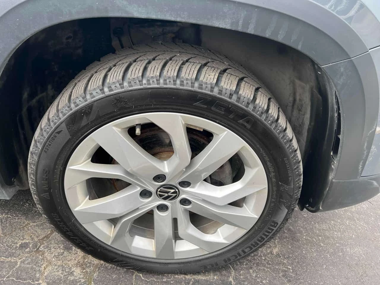 VW Taos LANE ASSIST| ПОДГРЕВИ| ПАНОРАМА| , снимка 11 - Автомобили и джипове - 54959193