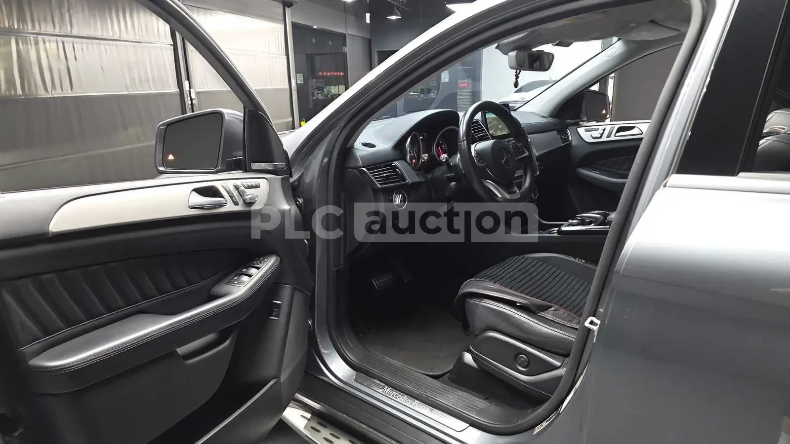 Mercedes-Benz GLE 350 4MATIC/AMG LINE/PANORAMA/360CAM/BURMESTER | Mobile.bg � ����������� 9