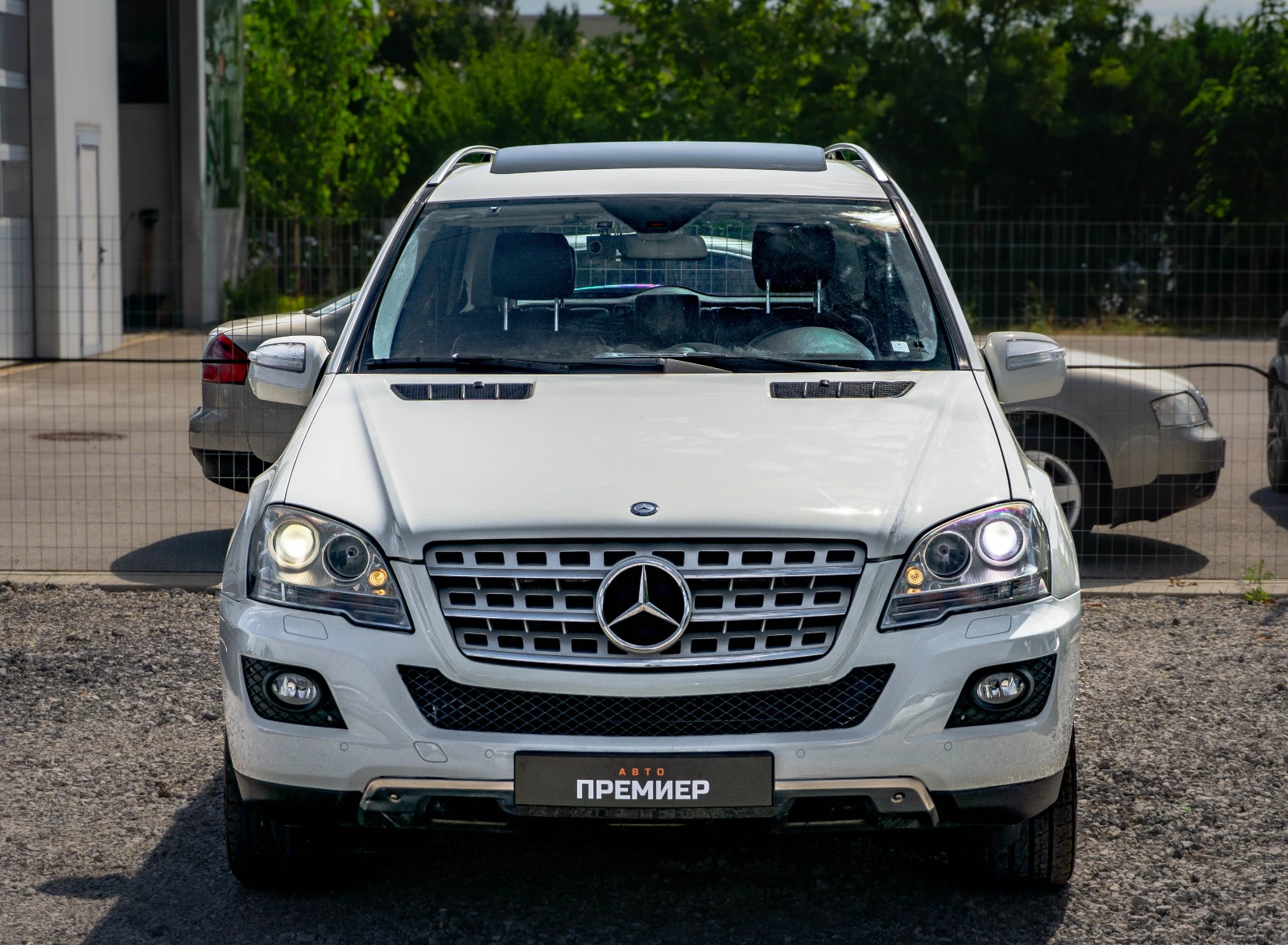 Mercedes-Benz ML 300 CDI-4MATIC, снимка 2 - Автомобили и джипове - 55443560