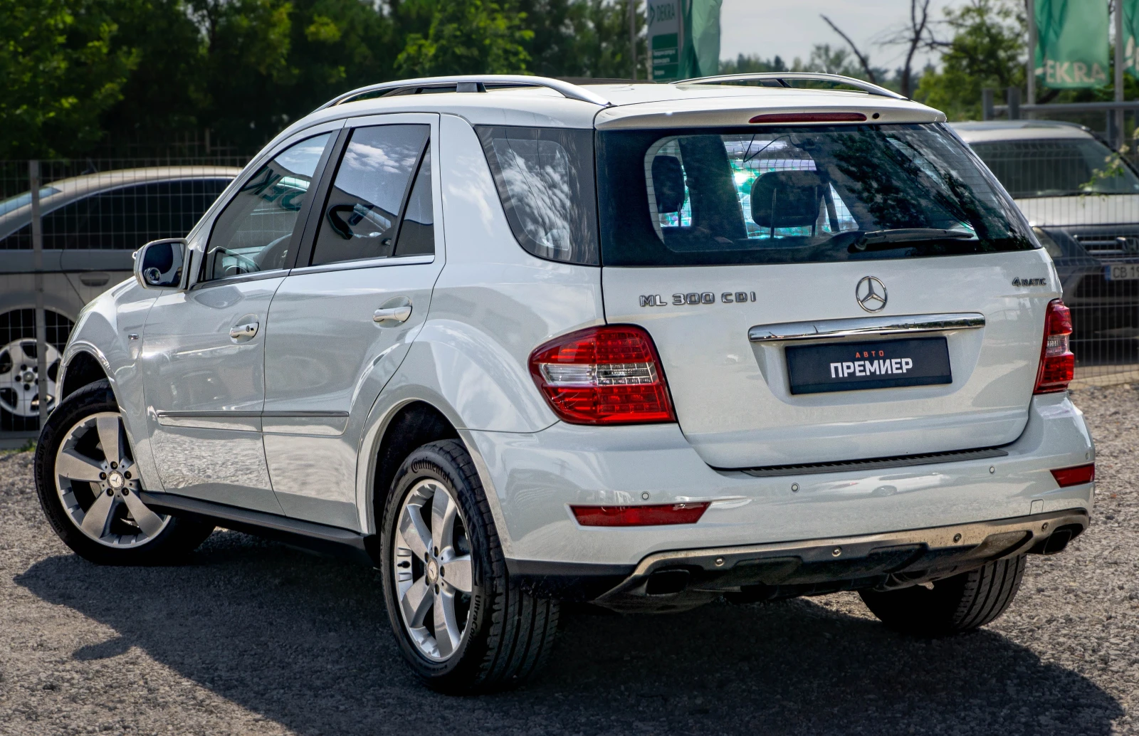 Mercedes-Benz ML 300 CDI-4MATIC, снимка 6 - Автомобили и джипове - 55443560