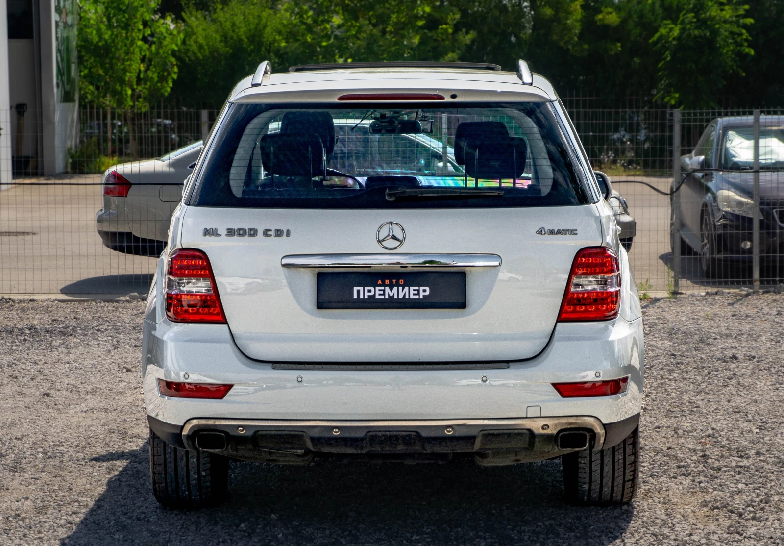 Mercedes-Benz ML 300 CDI-4MATIC, снимка 5 - Автомобили и джипове - 55443560