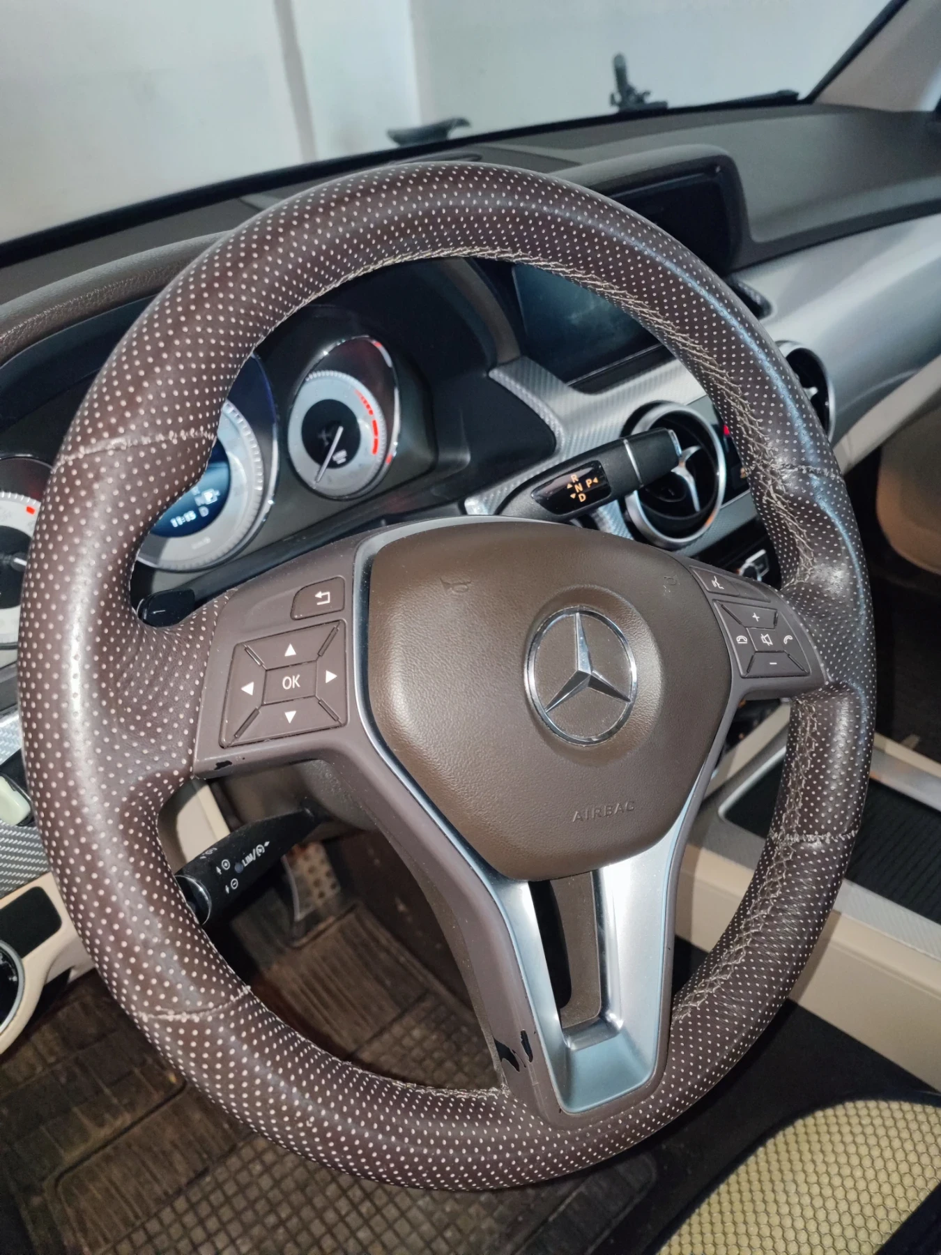Mercedes-Benz GLK 350, снимка 8 - Автомобили и джипове - 55592138
