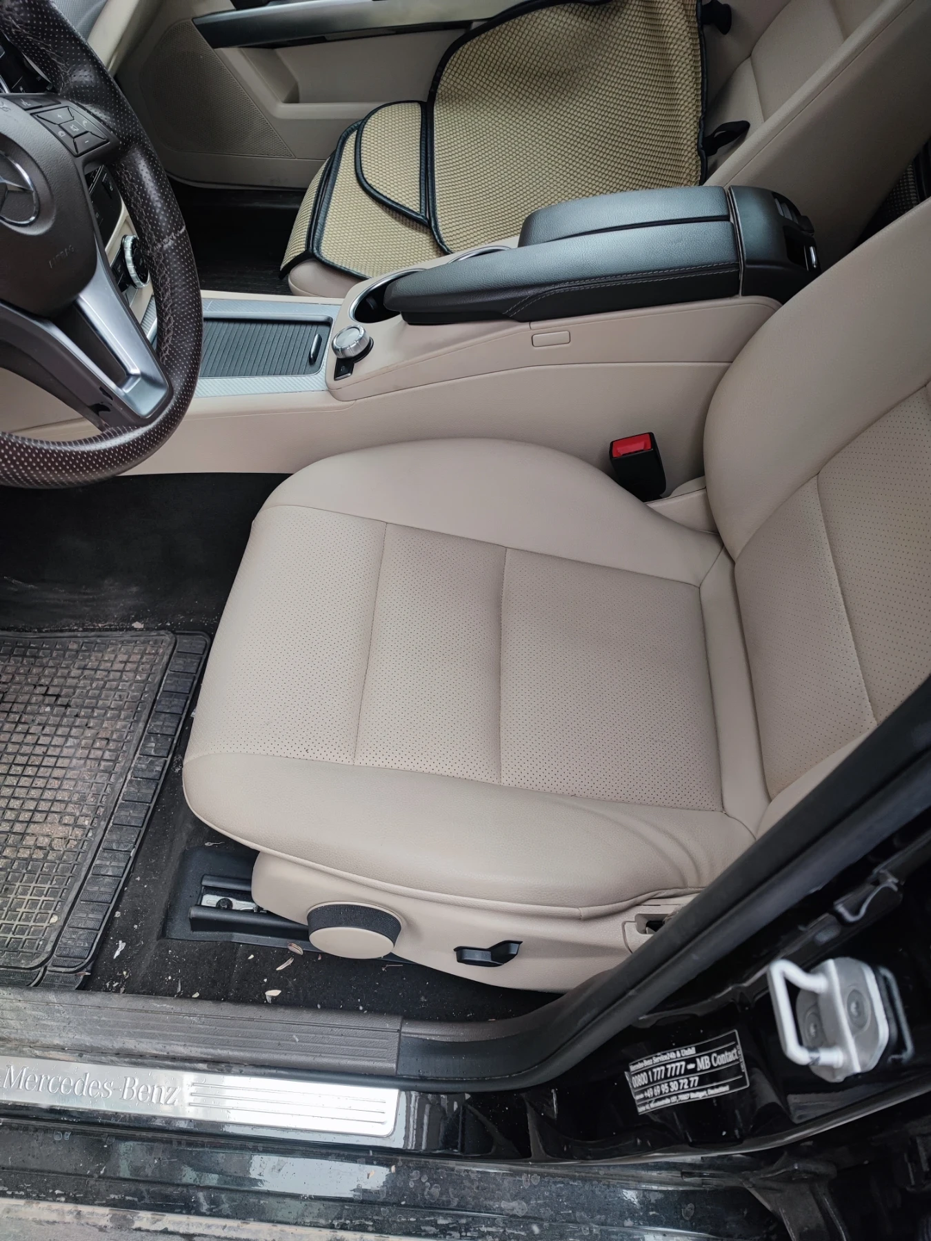 Mercedes-Benz GLK 350, снимка 11 - Автомобили и джипове - 55592138
