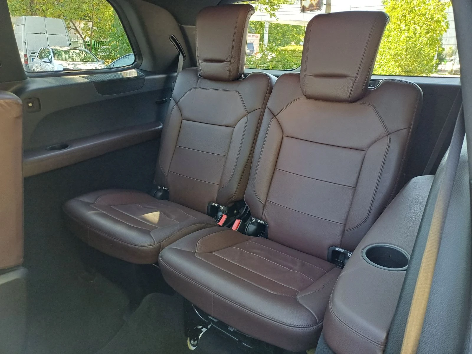 Mercedes-Benz GL 550 4Matic, снимка 15 - Автомобили и джипове - 56072830