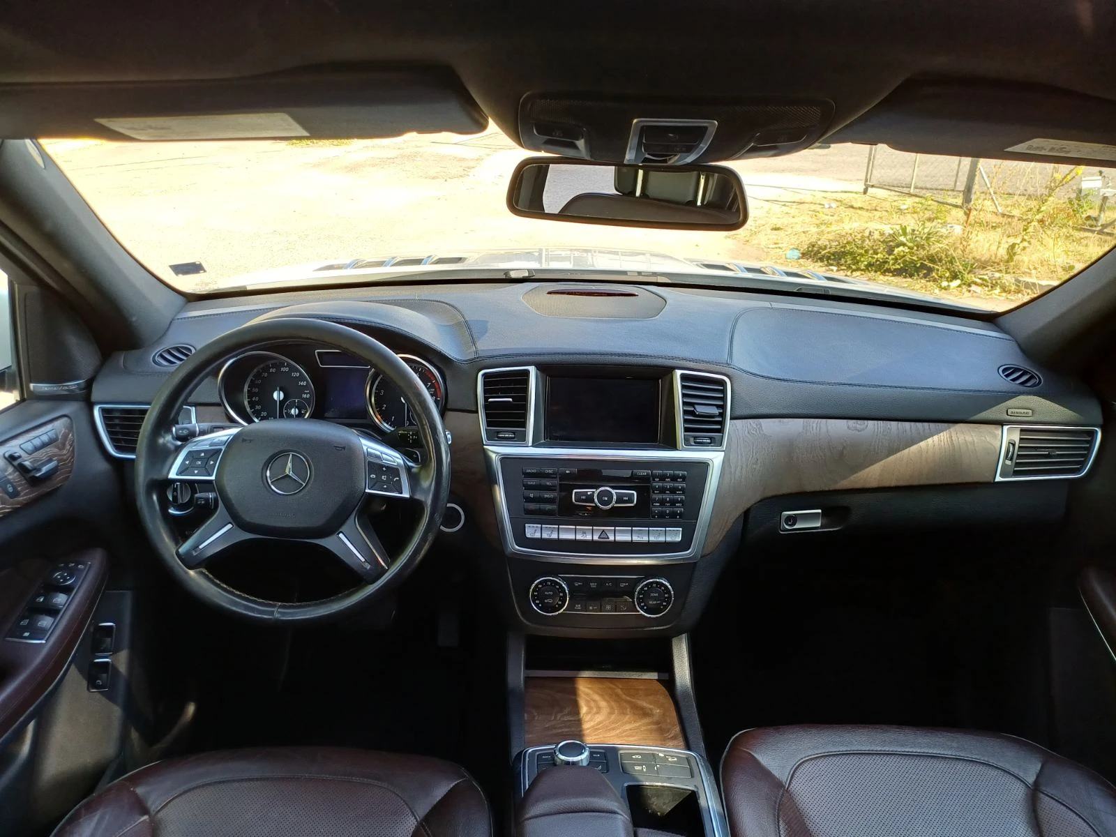 Mercedes-Benz GL 550 4Matic, снимка 9 - Автомобили и джипове - 56072830