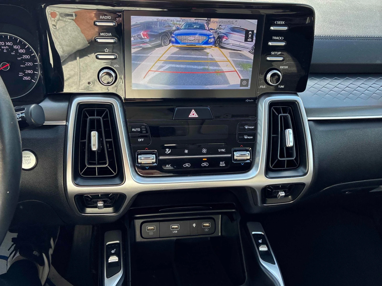 Kia Sorento * AWD * АВТОКРЕИТ БЕЗ ПЪРВОНАЧАЛНА ВНОСКА* , снимка 9 - Автомобили и джипове - 56152209