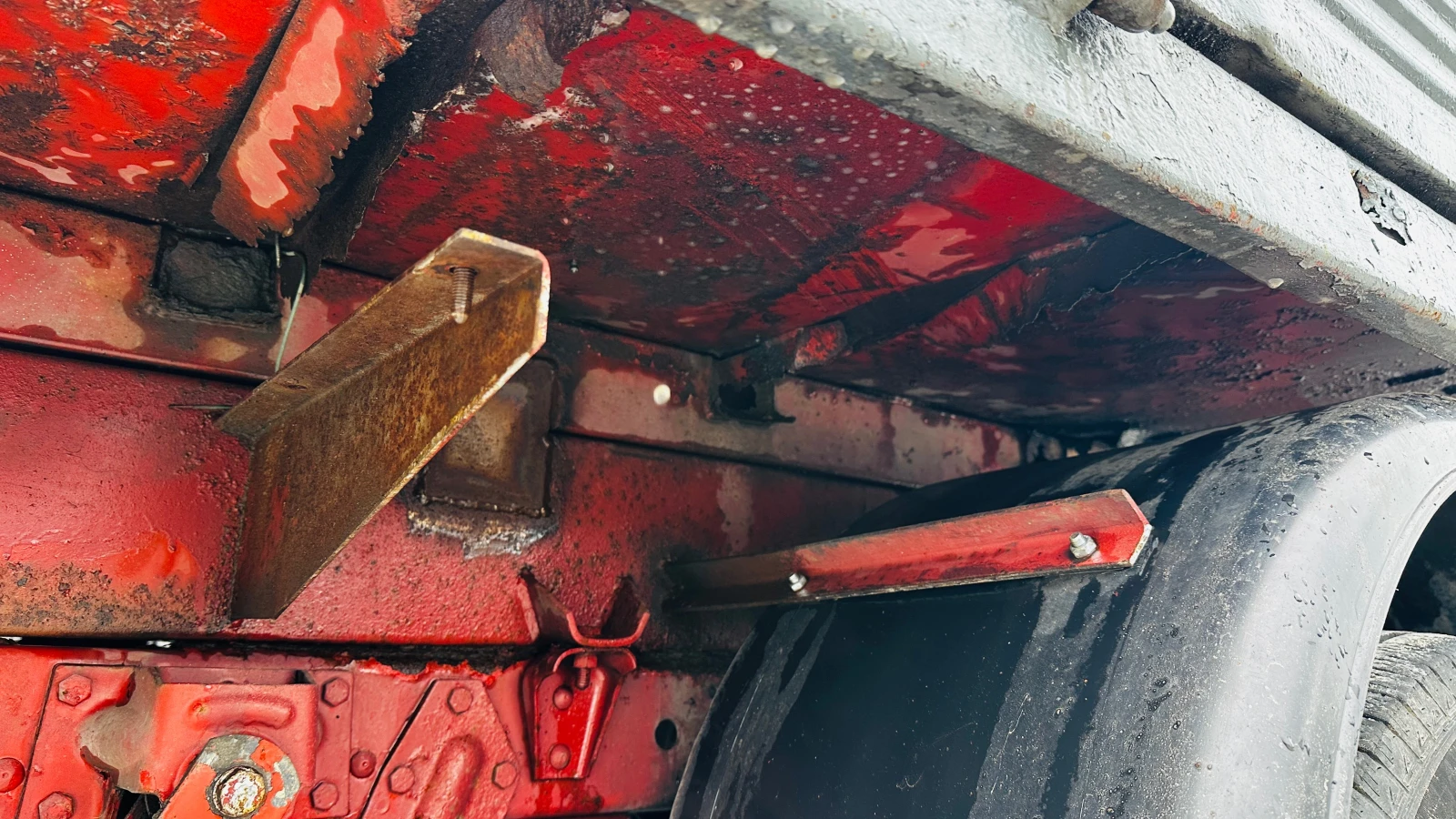 Iveco 3510 2.5td -самосвал, снимка 13 - Бусове и автобуси - 54273785