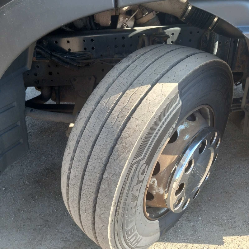 Iveco Stralis, снимка 7 - Камиони - 52412226