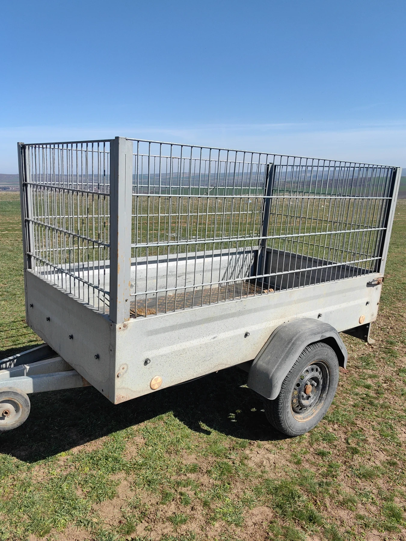 За автомобил Други  Регистрирано Туристическо ремарке до 750кг