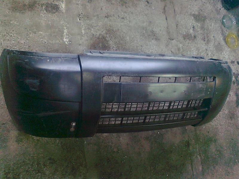 броня предна за Ситроен Берлинго 2.0хди черна