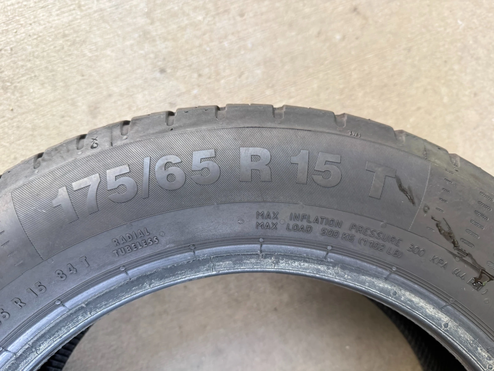 Гуми Летни 175/65R15, снимка 5 - Гуми и джанти - 54600419