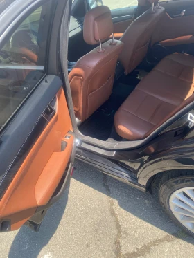 Mercedes-Benz C 320, снимка 17