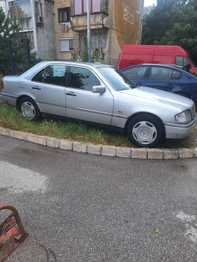 Mercedes-Benz C 180 1.8, снимка 2