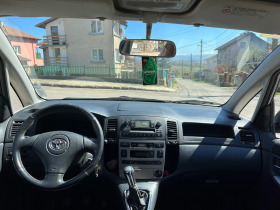 Toyota Corolla verso 1.8 VVTI GAZ, снимка 7 - Автомобили и джипове - 45062833