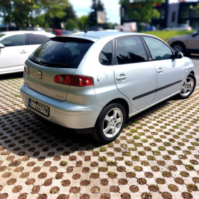 Seat Ibiza 1.4i, снимка 5 - Автомобили и джипове - 45495746