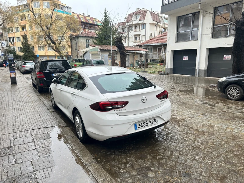 Opel Insignia Автоматик, снимка 4 - Автомобили и джипове - 43407990